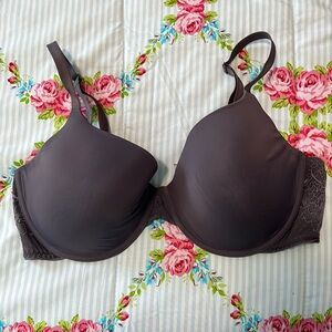 Victoria’s Secret Tshirt Bra